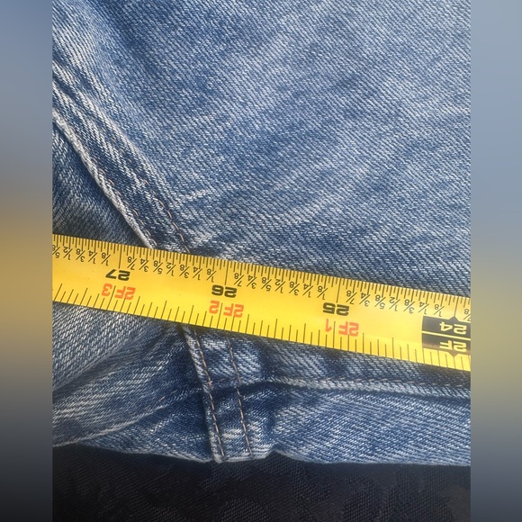 NWT PISTOLA Charlie High Rise straight size 31
Inseam 26 crop raw
100% cotton - Picture 7 of 7